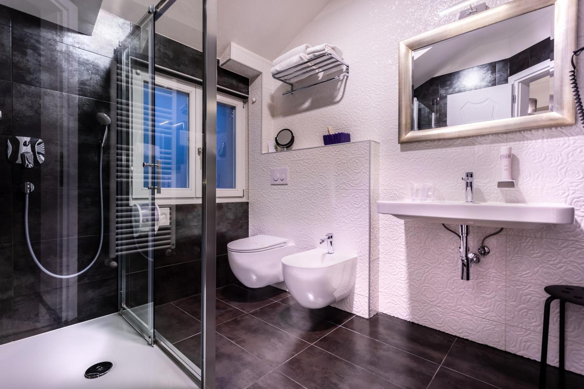 Hotel Heritage Forza Baska  Bilik gambar