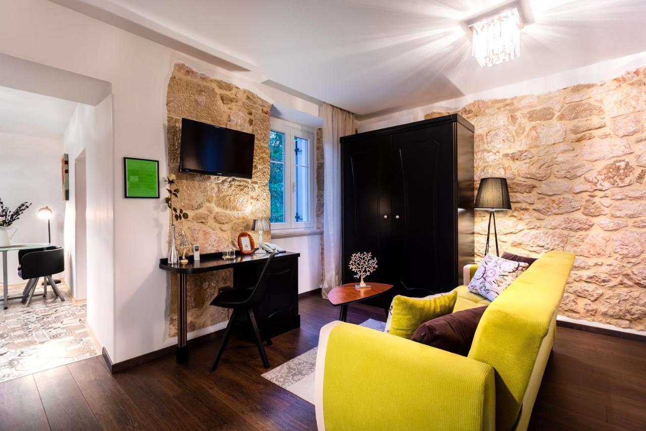 Hotel Heritage Forza Baska  Luaran gambar