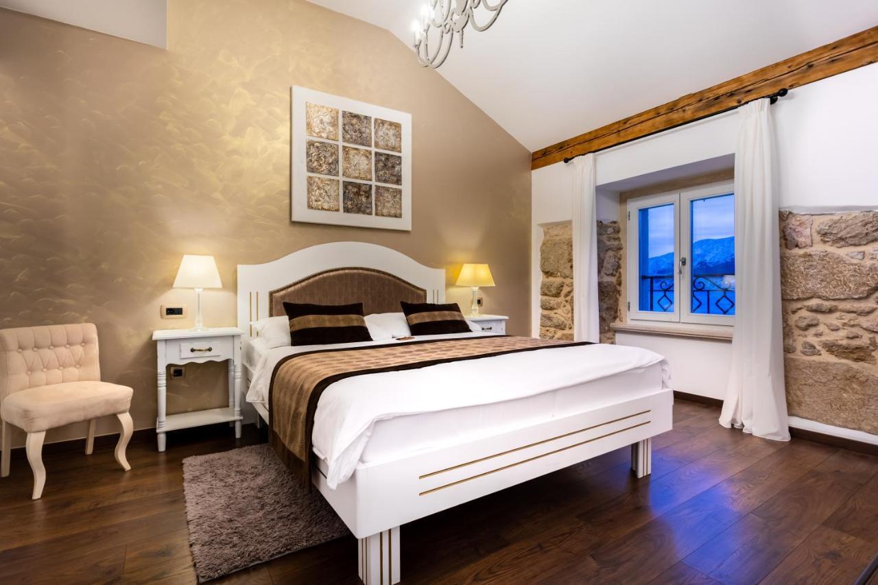 Hotel Heritage Forza Baska  Luaran gambar